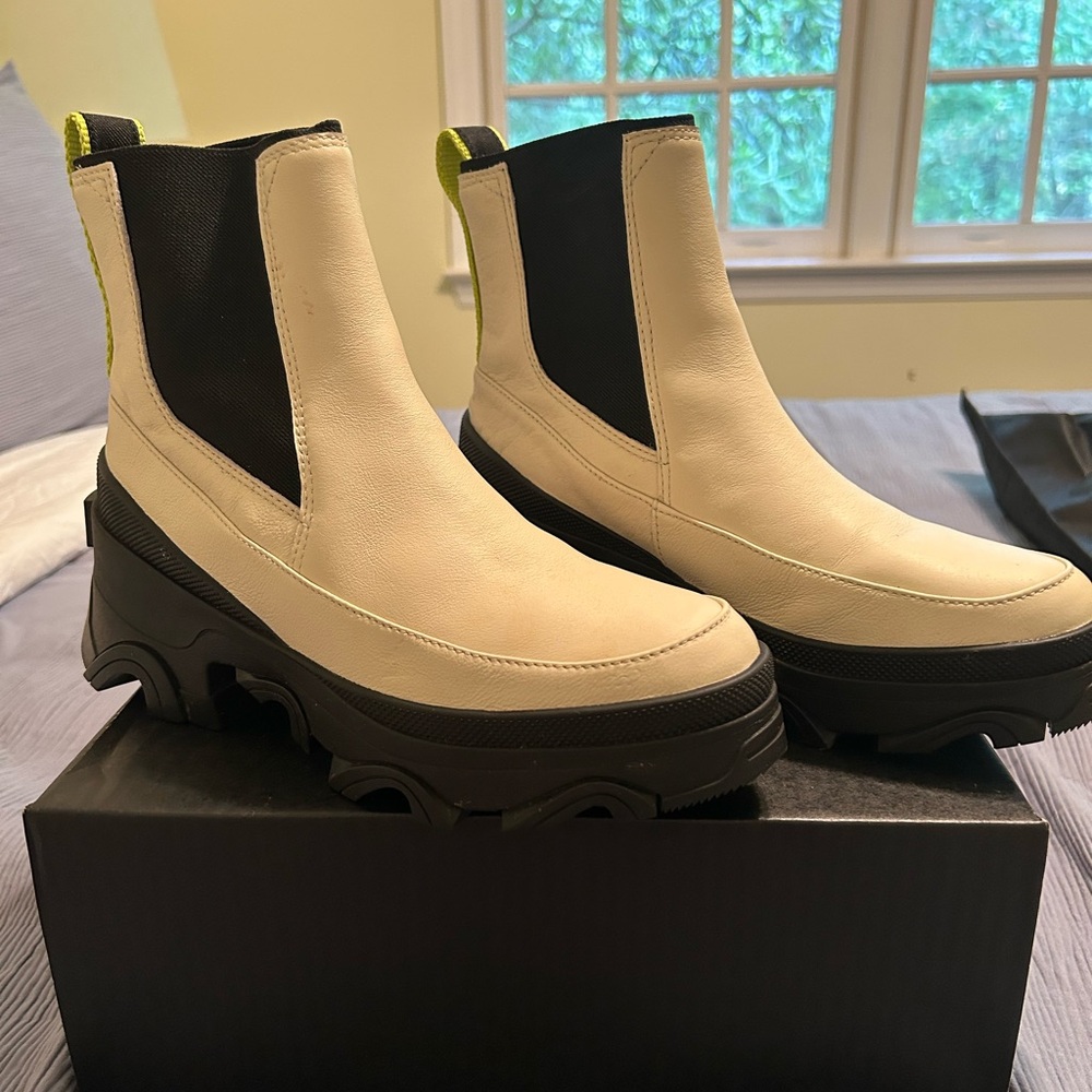 Sorel Brex Chelsea Boots EUC